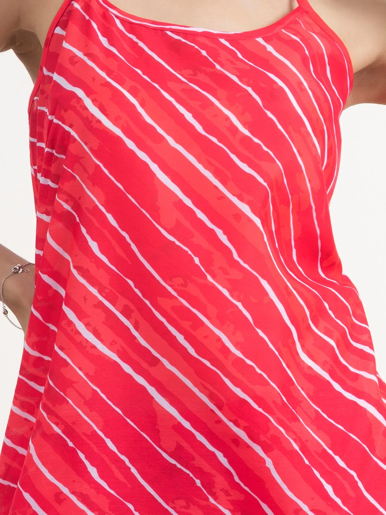 Chanderi Leheriya Kurta Set With Dupatta - Red