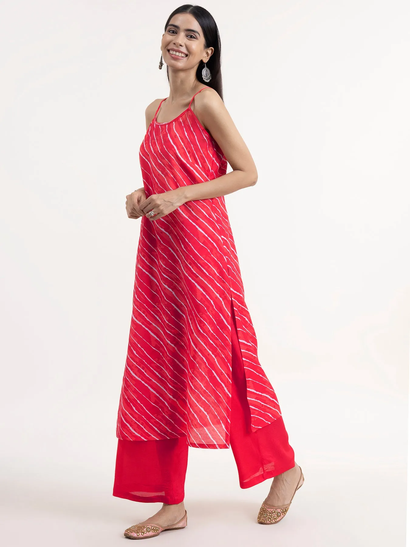 Chanderi Leheriya Kurta Set With Dupatta - Red