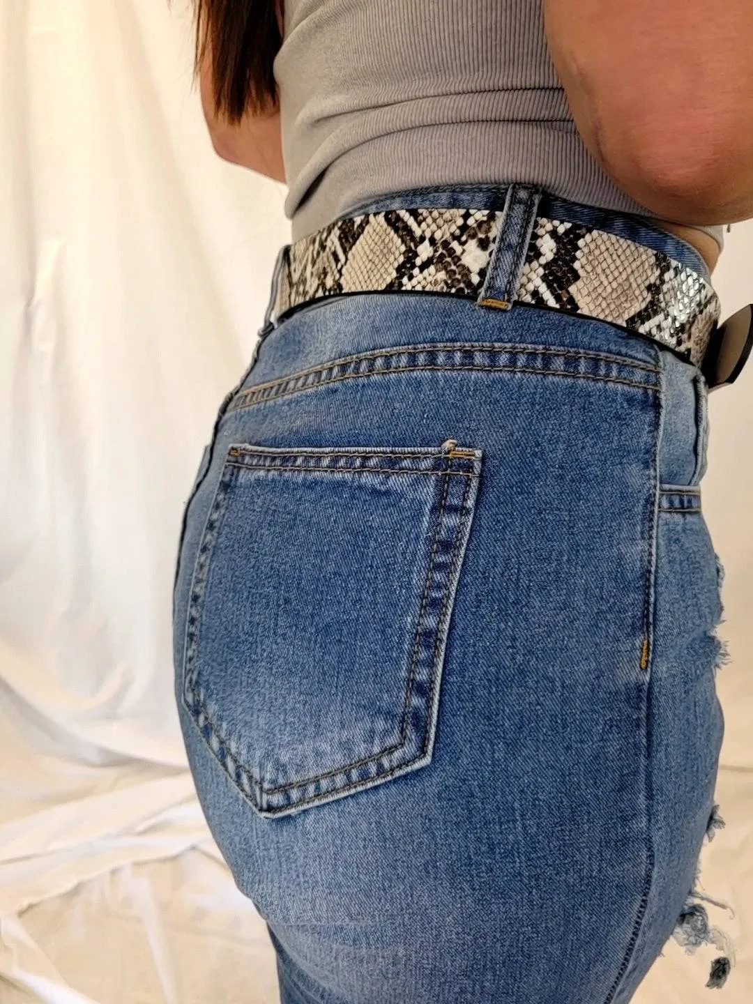 High Raise Distressed Jeans