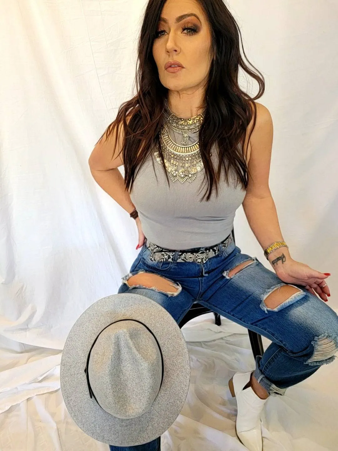 High Raise Distressed Jeans