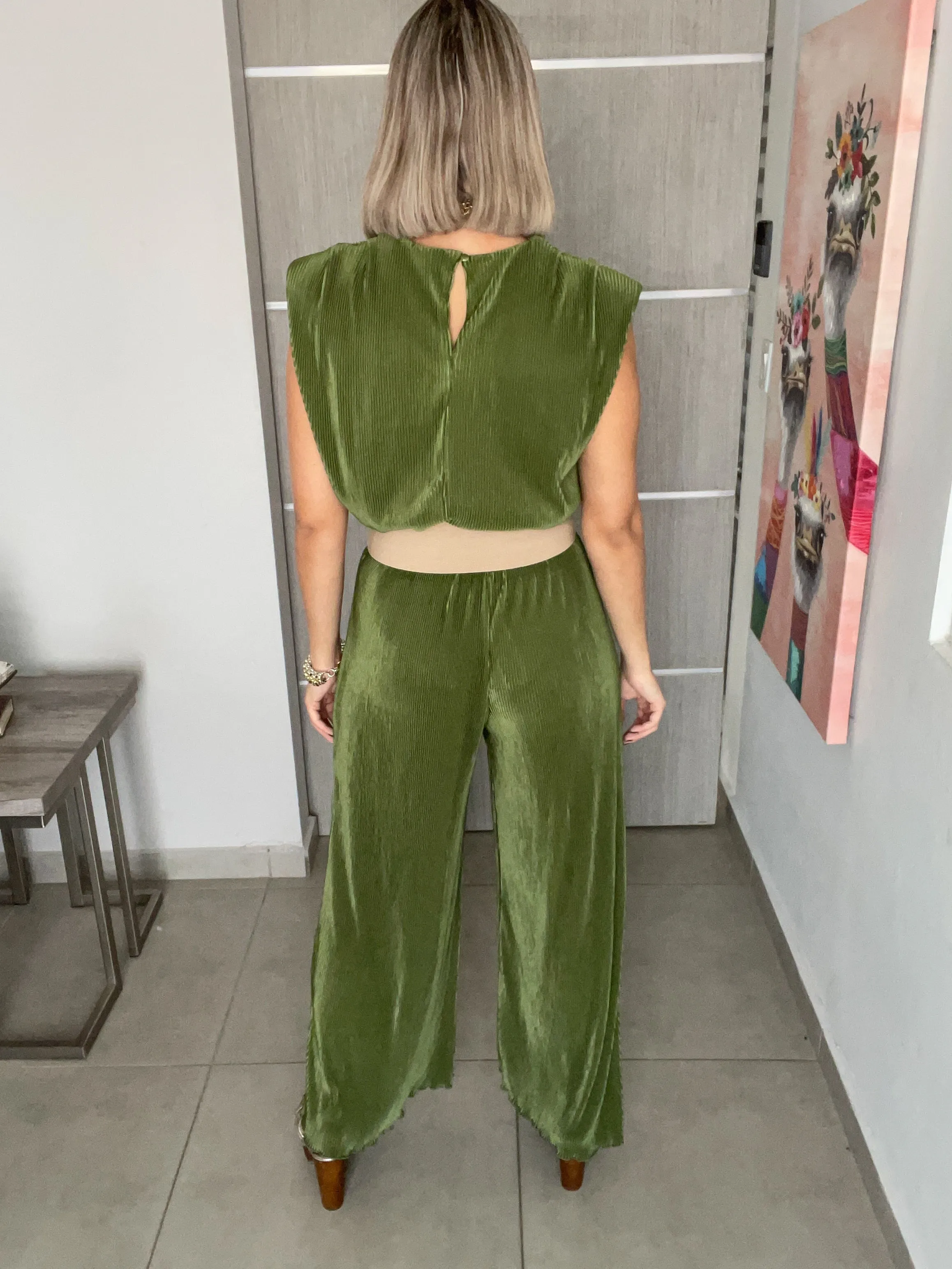 OLIVE PLEATED PANTS