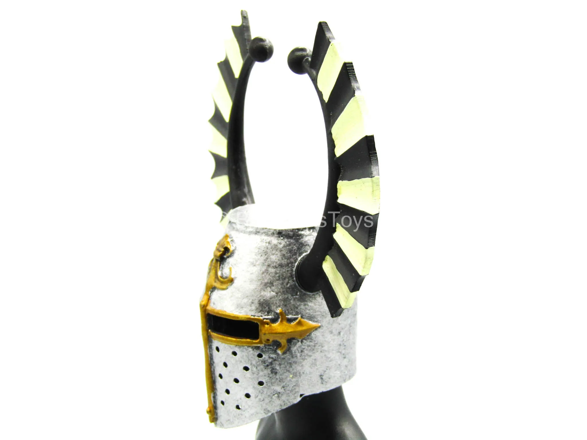 St Johns Knights - Metal Knights Helmet w/Crest