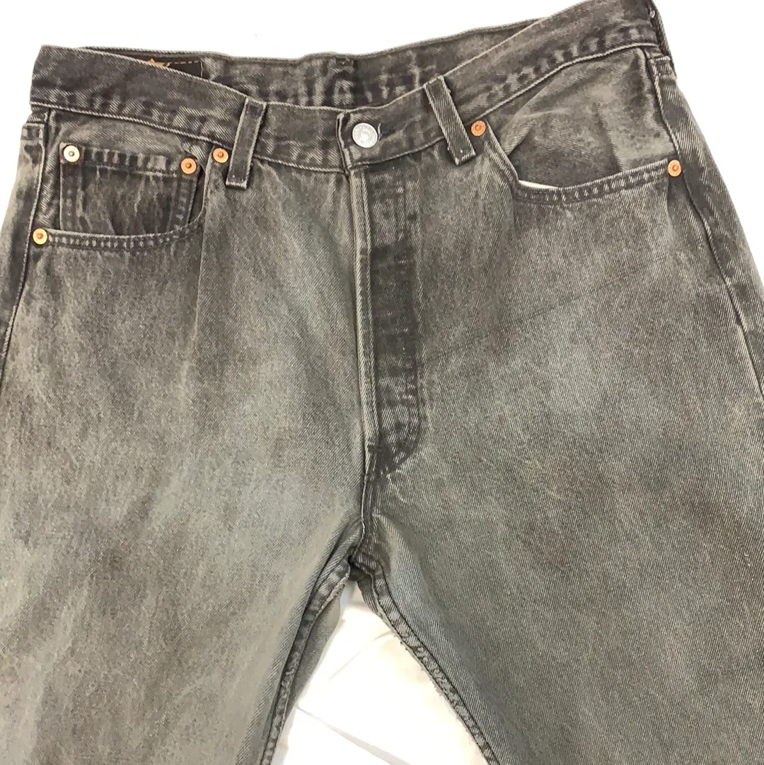 Vintage Levi’s 501 Grey Denim Jeans - W34
